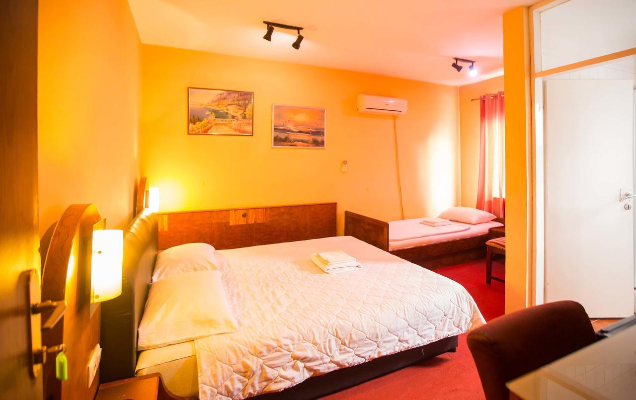 Jet Star Motel Zivinice Eksteriør bilde